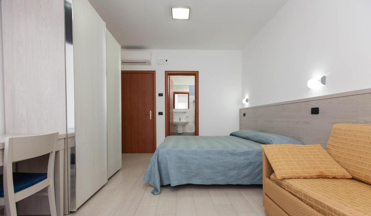 Residence Clipper Giulianova Dış mekan fotoğraf